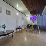 Hermoso Apartamento con vista a la Playa en el Laguito
