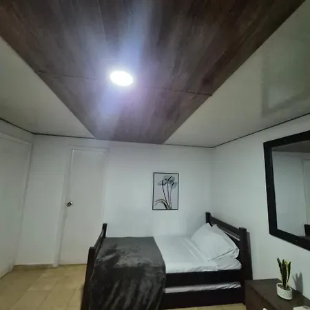 Hermoso Con Vista A La Playa En El Laguito Apartamento
